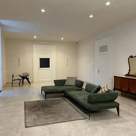 Casa Celeste Aida נאפולי